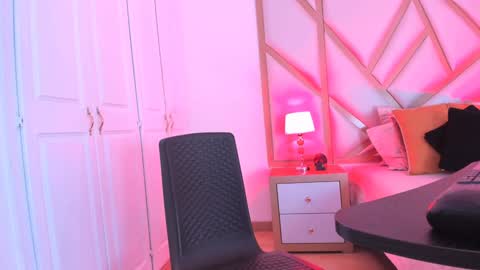 Scarlet online show from 8, 1, 2025
