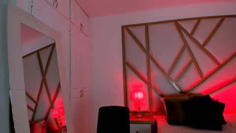 Scarlet online show from 6, 2, 2025