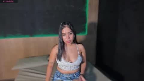 Scarlett Cortez online show from 15, 9, 2025