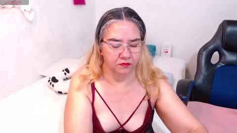Snapshot of scarlett_duboi1 chatting on 26, 1, 2025 Scarlett online show from 26, 1, 2025