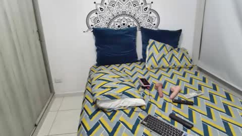 Scarlett Evans online show from 25, 2, 2025