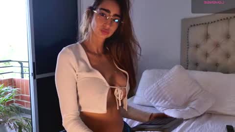 Scarlett Grand online show from 21, 9, 2025