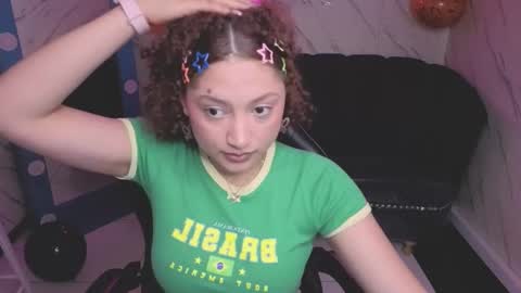 Snapshot of scarlett_joe_v chatting on 22, 10, 2025 scarlett_joe_v online show from 22, 10, 2025