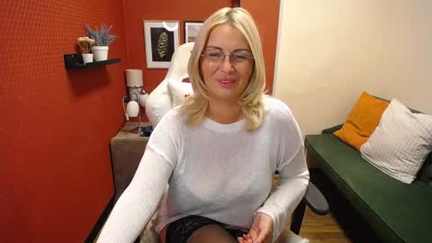 Snapshot of scarlett_mai chatting on 6, 1, 2025 Scarlett online show from 6, 1, 2025