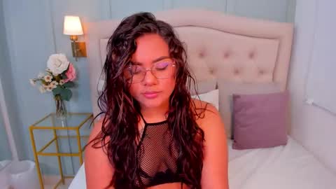 Scarlett  online show from 24, 9, 2025