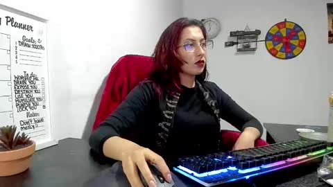 Snapshot of scarlett_sen chatting on 17, 12, 2024 Mistress Scarlett online show from 17, 12, 2024