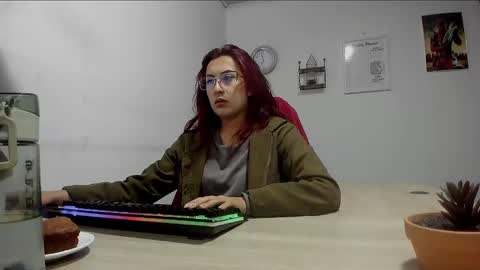 Snapshot of scarlett_sen chatting on 18, 2, 2025 Mistress Scarlett online show from 18, 2, 2025