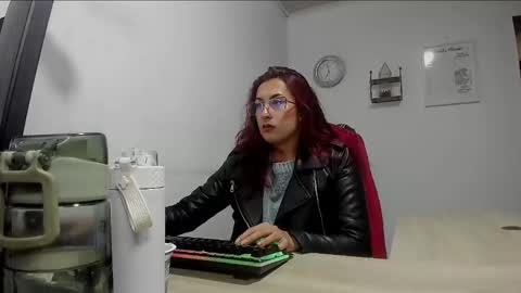 Snapshot of scarlett_sen chatting on 19, 2, 2025 Mistress Scarlett online show from 19, 2, 2025