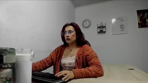 Snapshot of scarlett_sen chatting on 28, 2, 2025 Mistress Scarlett online show from 28, 2, 2025