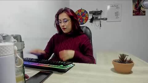 Snapshot of scarlett_sen chatting on 10, 3, 2025 Mistress Scarlett online show from 10, 3, 2025