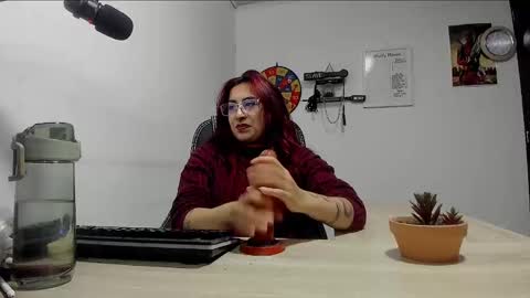 Snapshot of scarlett_sen chatting on 10, 3, 2025 Mistress Scarlett online show from 10, 3, 2025