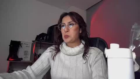 Snapshot of scarlett_sen chatting on 17, 9, 2025 Mistress Scarlett online show from 17, 9, 2025