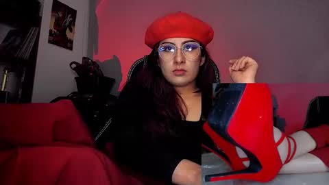 Snapshot of scarlett_sen chatting on 20, 9, 2025 Mistress Scarlett online show from 20, 9, 2025