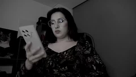 Snapshot of scarlett_sen chatting on 27, 9, 2025 Mistress Scarlett online show from 27, 9, 2025