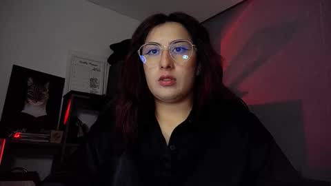 Snapshot of scarlett_sen chatting on 2, 10, 2025 Mistress Scarlett online show from 2, 10, 2025