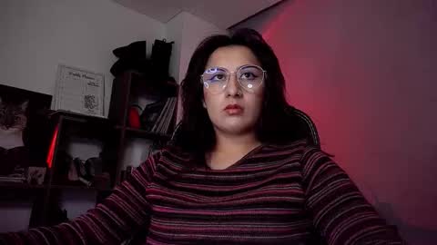 Snapshot of scarlett_sen chatting on 16, 10, 2025 Mistress Scarlett online show from 16, 10, 2025