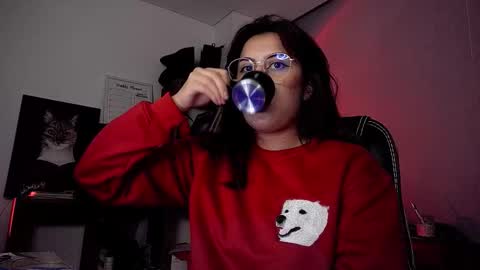 Snapshot of scarlett_sen chatting on 17, 10, 2025 Mistress Scarlett online show from 17, 10, 2025