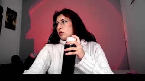 Snapshot of scarlett_sen chatting on 23, 10, 2025 Mistress Scarlett online show from 23, 10, 2025