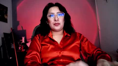 Snapshot of scarlett_sen chatting on 17, 11, 2025 Mistress Scarlett online show from 17, 11, 2025
