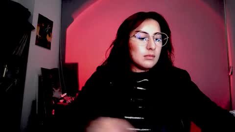 Snapshot of scarlett_sen chatting on 26, 11, 2025 Mistress Scarlett online show from 26, 11, 2025