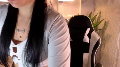 Scarlett online show from 21, 12, 2025