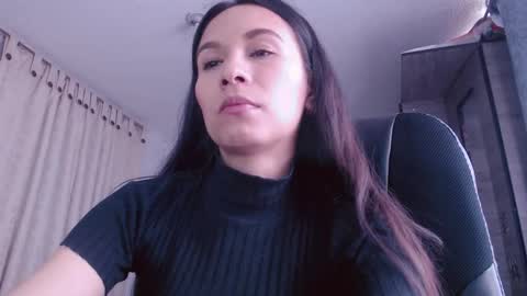 Snapshot of scarlett_vonrose chatting on 21, 10, 2025 Scarlett Von Rose online show from 21, 10, 2025