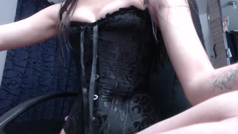 Snapshot of scarlett_vonrose chatting on 17, 11, 2025 Scarlett Von Rose online show from 17, 11, 2025
