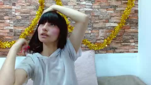 Scarlett pink online show from 6, 12, 2024