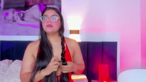 Scarlett Whitmore online show from 5, 11, 2025