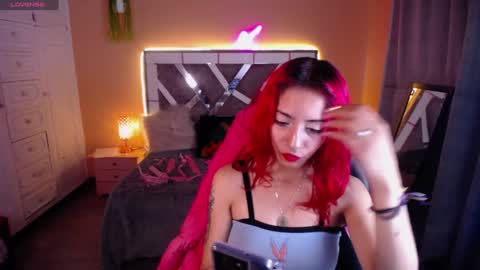 Snapshot of scarllett_bdsm chatting on 11, 12, 2024 Scarllett online show from 11, 12, 2024