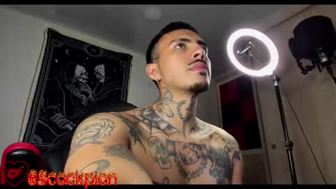 Snapshot of scockpion_ chatting on 11, 3, 2025 Alejandro help me to reach 200 thumps up online show from 11, 3, 2025