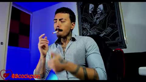 Snapshot of scockpion_ chatting on 17, 9, 2025 Alejandro help me to reach 200 thumps up online show from 17, 9, 2025