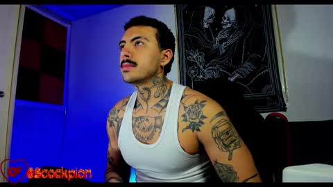 Snapshot of scockpion_ chatting on 23, 9, 2025 Alejandro help me to reach 200 thumps up online show from 23, 9, 2025