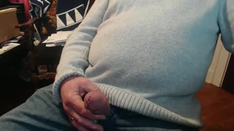 Snapshot of scottbearfun chatting on 11, 2, 2025 scottbearfun online show from 11, 2, 2025