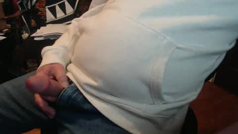 Snapshot of scottbearfun chatting on 12, 2, 2025 scottbearfun online show from 12, 2, 2025