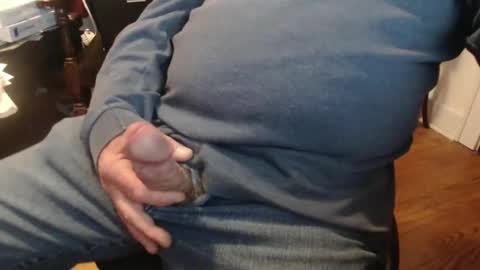 Snapshot of scottbearfun chatting on 11, 3, 2025 scottbearfun online show from 11, 3, 2025