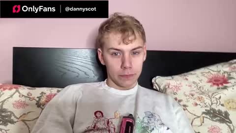 Snapshot of scottish_twink01 chatting on 11, 10, 2025 danny online show from 11, 10, 2025