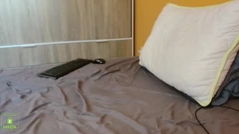 Snapshot of scotty_98 chatting on 16, 11, 2025 scotty_98 online show from 16, 11, 2025