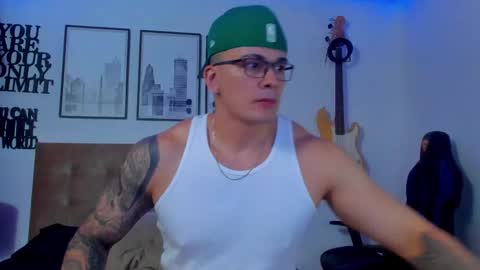 Snapshot of sean_carrera69 chatting on 18, 11, 2025 Sean Carrera online show from 18, 11, 2025