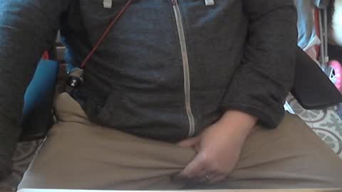 Snapshot of seathrough chatting on 19, 12, 2025 Falco J online show from 19, 12, 2025