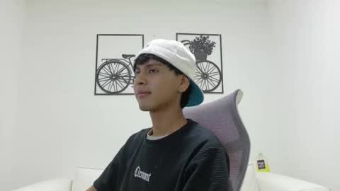 Snapshot of sebas_lover_ chatting on 14, 10, 2025 SEBASTIAN online show from 14, 10, 2025