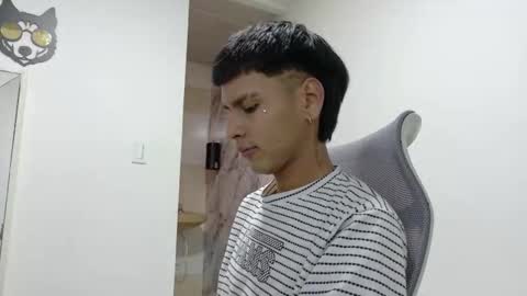 Snapshot of sebas_lover_ chatting on 20, 10, 2025 SEBASTIAN online show from 20, 10, 2025