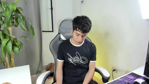 Snapshot of sebas_rosse chatting on 10, 3, 2026 sebastian online show from 10, 3, 2026