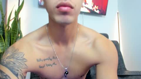 Snapshot of sebas_w01 chatting on 2, 2, 2025 sebastian online show from 2, 2, 2025