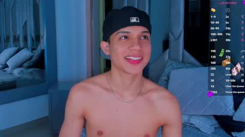 Snapshot of sebax_00 chatting on 24, 10, 2025 Sebastian online show from 24, 10, 2025