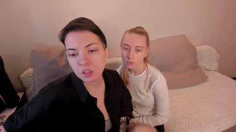 Amanda and  pair in a real life we love each other but can play with you online show from 24, 2, 2025