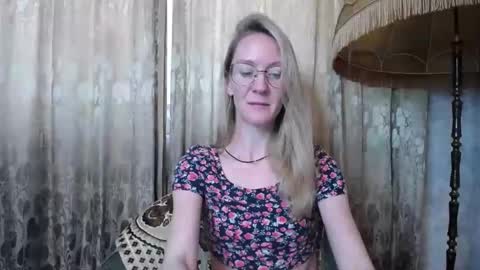 Snapshot of secretcandy222 chatting on 19, 2, 2025 secretcandy222 online show from 19, 2, 2025