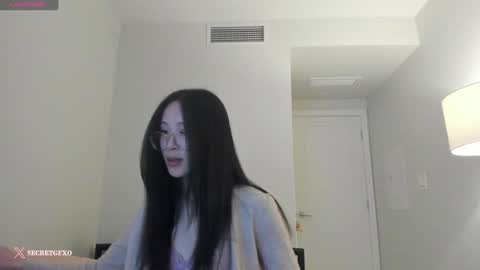 Snapshot of secretgirlfriendxo chatting on 4, 2, 2025 Angela online show from 4, 2, 2025