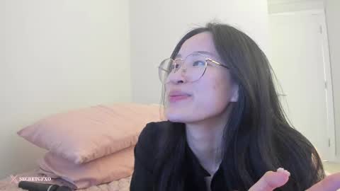 Snapshot of secretgirlfriendxo chatting on 1, 3, 2025 Angela online show from 1, 3, 2025