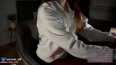 Snapshot of secrets_eli chatting on 4, 12, 2025 Eliz online show from 4, 12, 2025